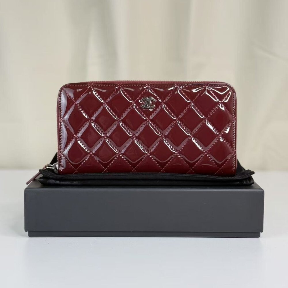 Chanel Burgundy Patent Leather Wallet with Classic Quilted Design